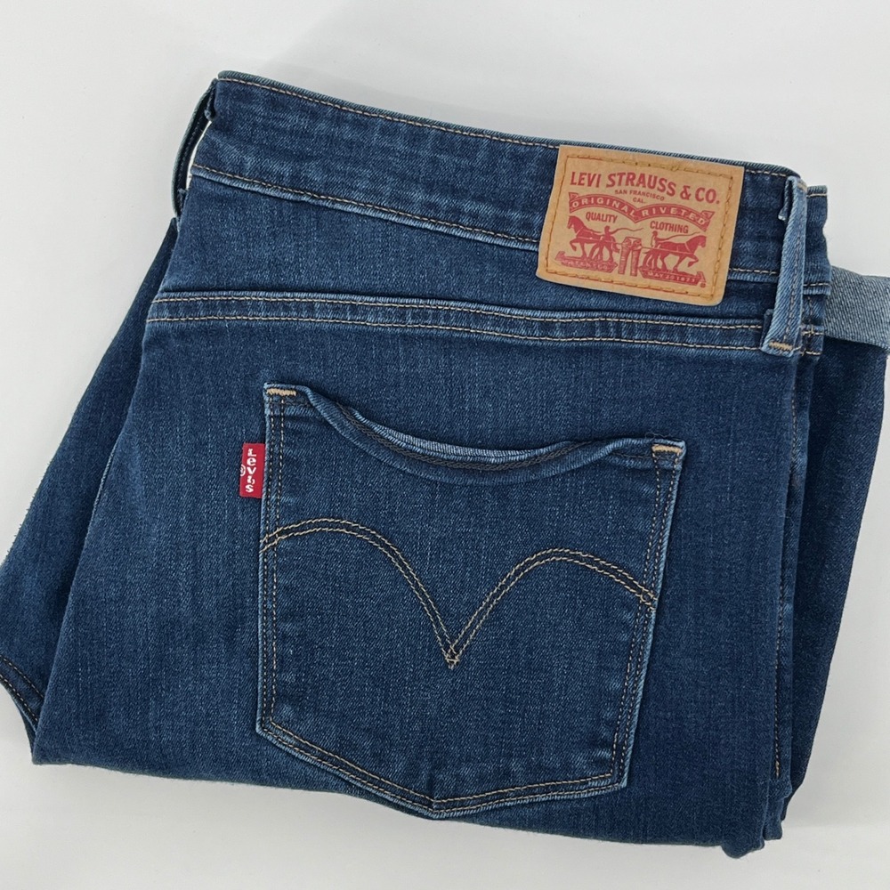 Levis Womens Mid-Rise Skinny Crop Jeans Dark Wash Sewn Roll Cuff Size 33 P18-548